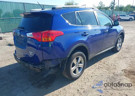 2015 Toyota Rav4 Xle z USA, uszkodzony, nr VIN 2T3RFREV6FW404262